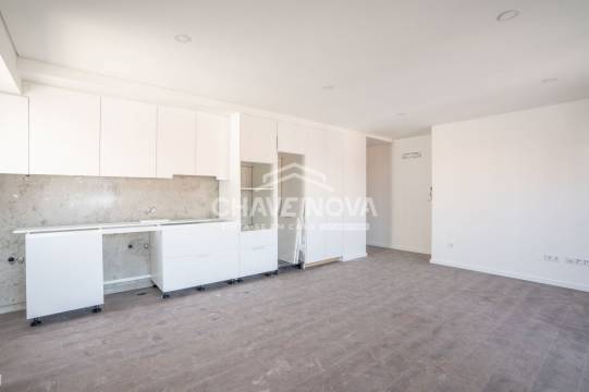 Apartamento T2 Novo c/Piscina e Lugar de Garagem em Canidelo