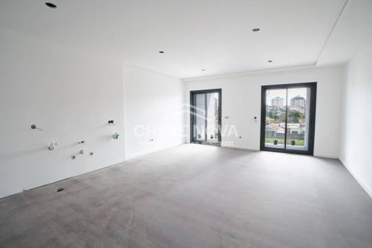 Apartamento T2 Novo c/Piscina e Lugar de Garagem em Canidelo