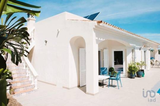 House in Faro