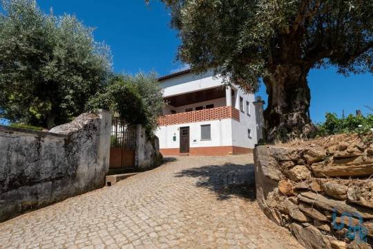 House in Tábua