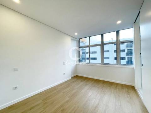 Apartamento T2 Remodelado em Póvoa de Varzim