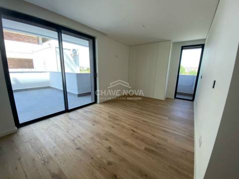 APARTAMENTO T2+1 | 365.000?