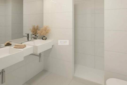 Apartamento T1+1 com garagem e arrumo em construção em Pedrouços