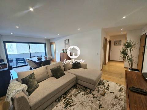 Apartamento T2 com piscina e jardim infantil,  Moreira - Maia