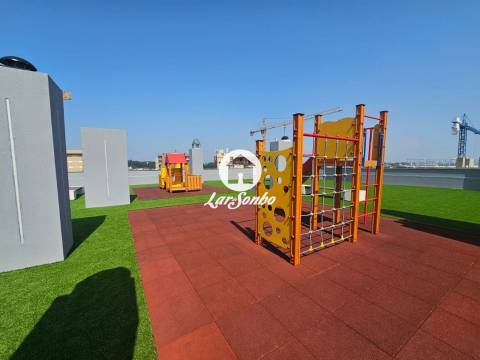 Apartamento T2 com piscina e jardim infantil,  Moreira - Maia