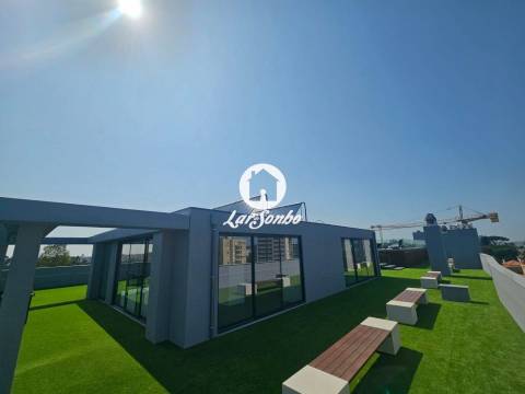 Apartamento T2 com piscina e jardim infantil,  Moreira - Maia