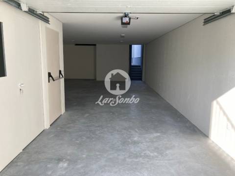 Moradia Unifamiliar V4 em Leça do Balio