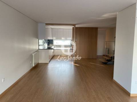 Moradia Unifamiliar V4 em Leça do Balio