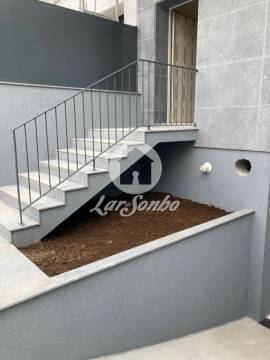 Moradia Unifamiliar V4 em Leça do Balio