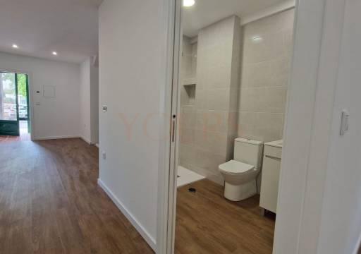 Oportunidade Única no Coração de Aveiro - Dois T0 Remodelados com Entradas Independentes