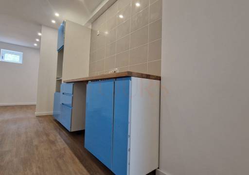 Oportunidade Única no Coração de Aveiro - Dois T0 Remodelados com Entradas Independentes