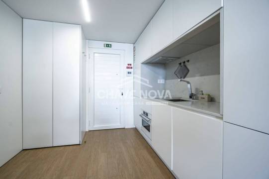 Semi-new studio apartment with 2 parking spaces in Canidelo (200m from the beaches)