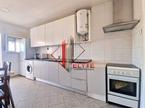 Apartamento 3 assoalhadas todo renovado no centro de Samora Correia