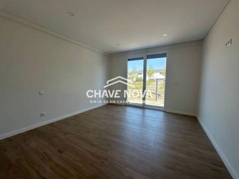 Apartamento T3 - Construção de excelencia no Garden Residence Torres Vedras