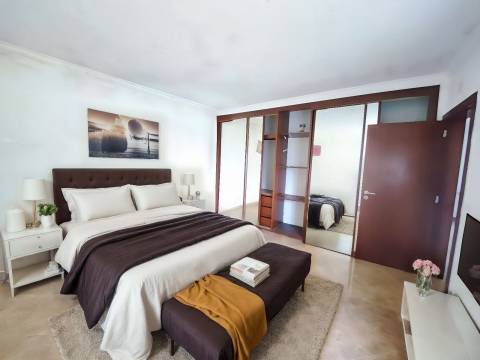 Moradia T4 com logradouro. Financiada ate 90%
