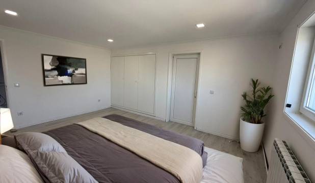Moradia T4+1 com anexo, forno e churrasqueira, garagem e vistas da Ria de Aveiro