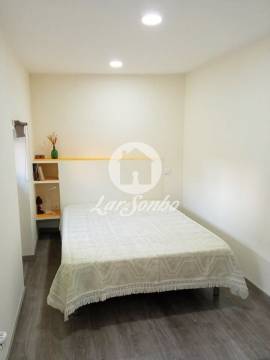 Moradia M6 ideal p/ Hostel com Restaurante em Touguinha