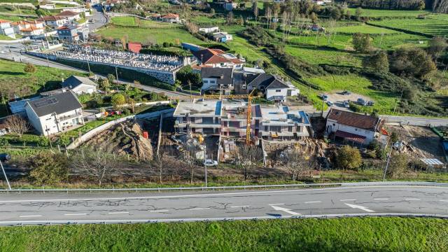Moradia T3 de Gaveto em construção em Antime, Fafe