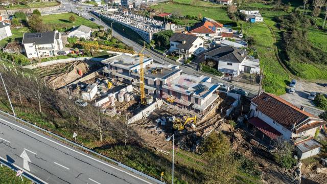 Moradia T3 de Gaveto em construção em Antime, Fafe