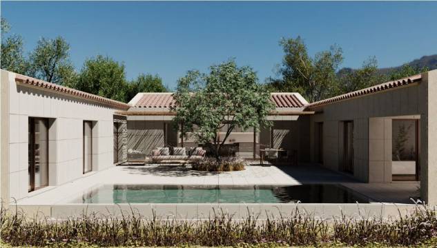 Moradia V3 Moderna com Piscina Central e Jardim Interior em Loulé