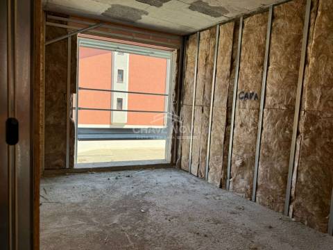 Apartamento T1 novo em São Bernardo  249.500€