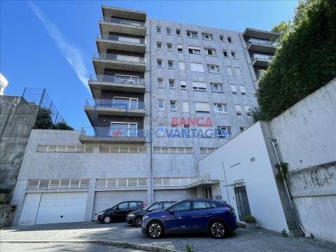 apartamento T3 à venda no coração do Bonfim, Porto.