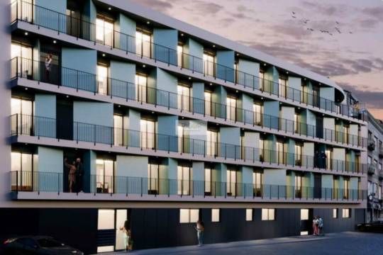 Apartamento T2 com terraço, varanda e garagem ao Pólo Universitário