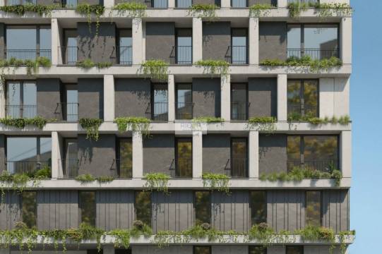 Apartamento T4 com varanda e 3 suites em condomínio privado com piscina