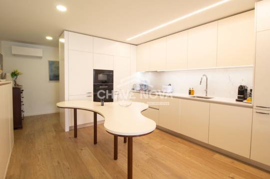 Apartamento T2 como novo com terraço- Douro Heritage Residence, Vila Nova de Gaia