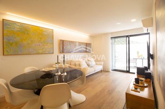 Apartamento T2 como novo com terraço- Douro Heritage Residence, Vila Nova de Gaia