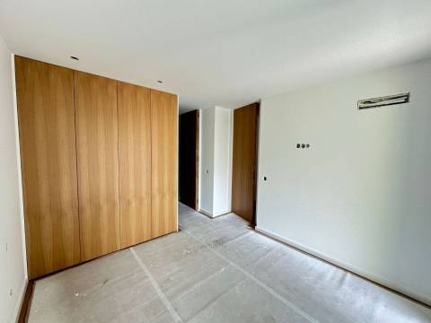 T2 Novo com Varanda e Garagem Matosinhos Sul - Junto à Praia