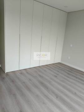 Apartamento T2 Dúplex com varanda NOVO em Matosinhos Sul
