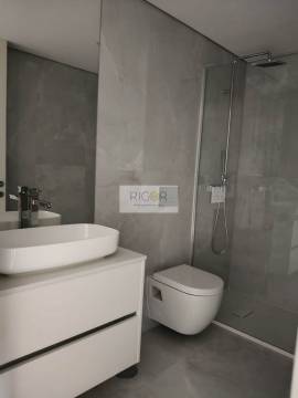 Apartamento T2 Dúplex com varanda NOVO em Matosinhos Sul