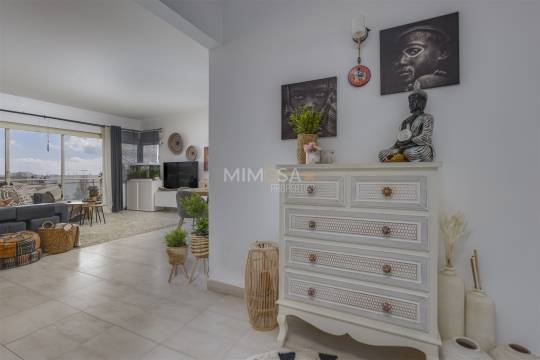 Apartamento T2 com jardim e piscina em Lagos, Algarve