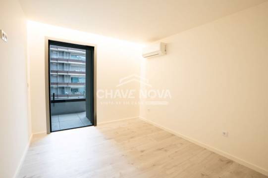 T2 + Office NOVO | CANIDELO GARDENS II | 2º PISO |
