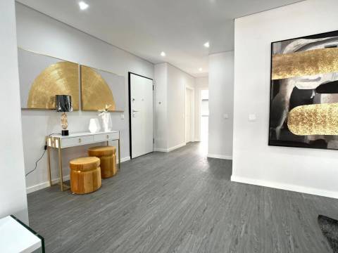 Excelente apartamento T3 em Olhão