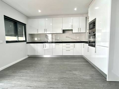 Excelente apartamento T3 em Olhão
