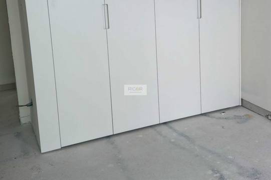 Apartamento T3 com sala a poente e vista mar em Matosinhos