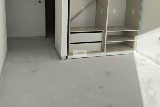 Apartamento T3 com sala a poente e vista mar em Matosinhos