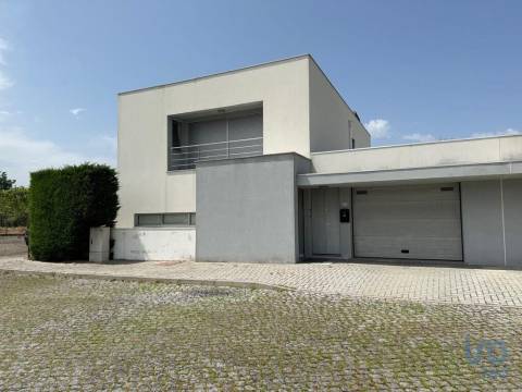 House in Arcos de Valdevez