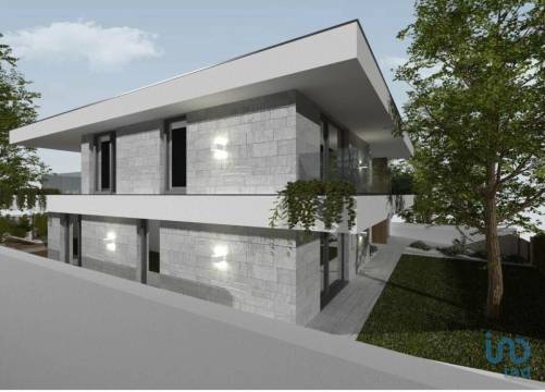 House in Almada