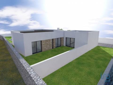 House in Alcobaça