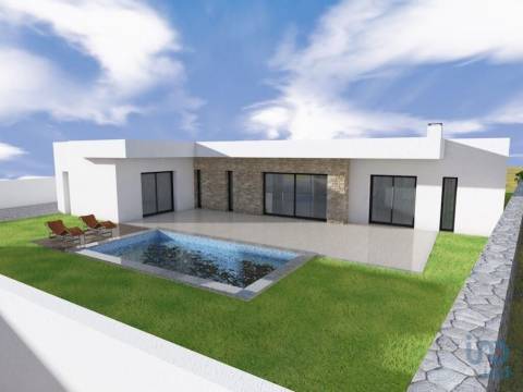 House in Alcobaça