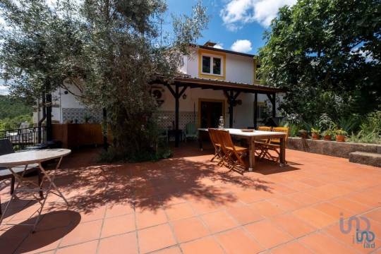 House in Arganil