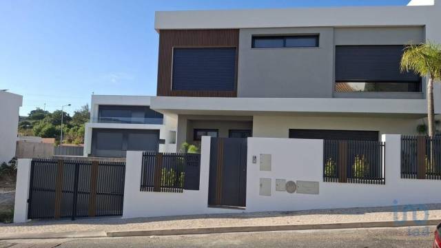 House in Cascais