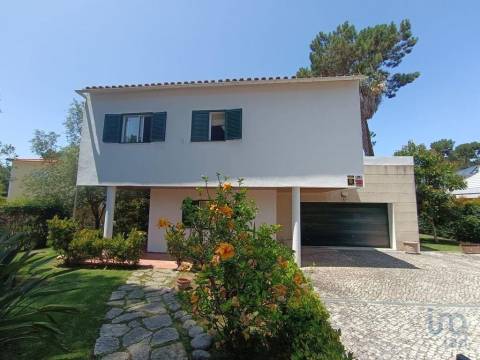 House in Almada