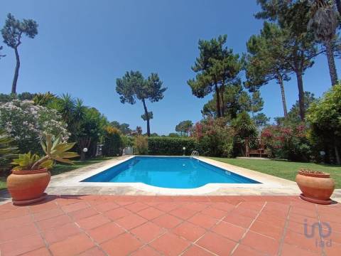 House in Almada