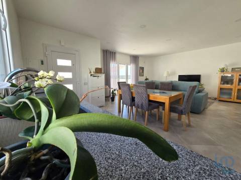 House in Cadaval