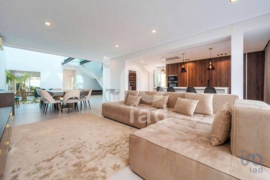 House in Faro