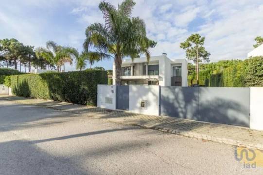 House in Almada